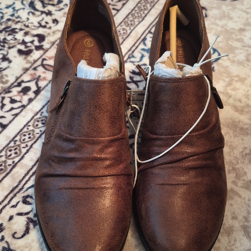 Falls Creek Men's Tan Loafers